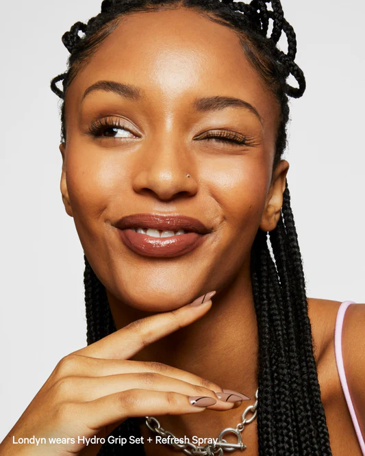 Hydro Grip Hydrating Setting Spray thumbnail 2